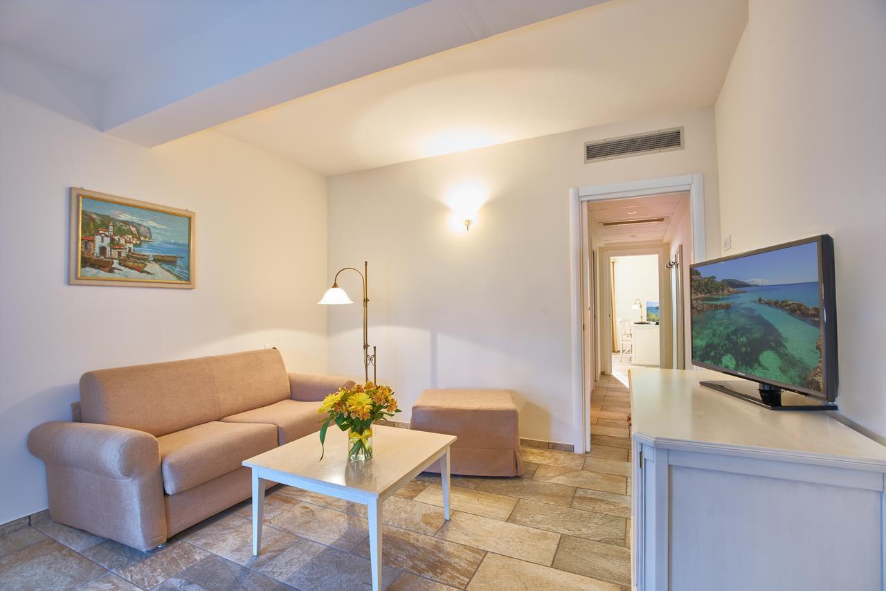 Hotel Del Golfo プロッキオ エクステリア 写真