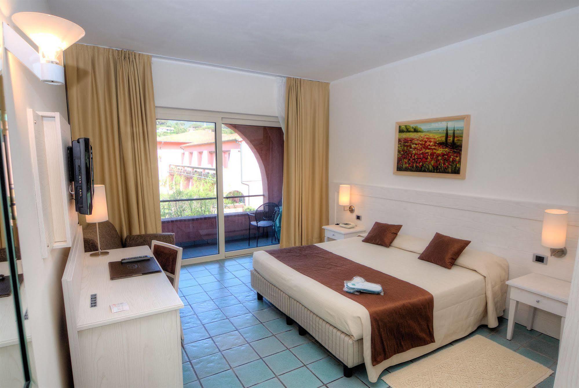 Hotel Del Golfo プロッキオ エクステリア 写真