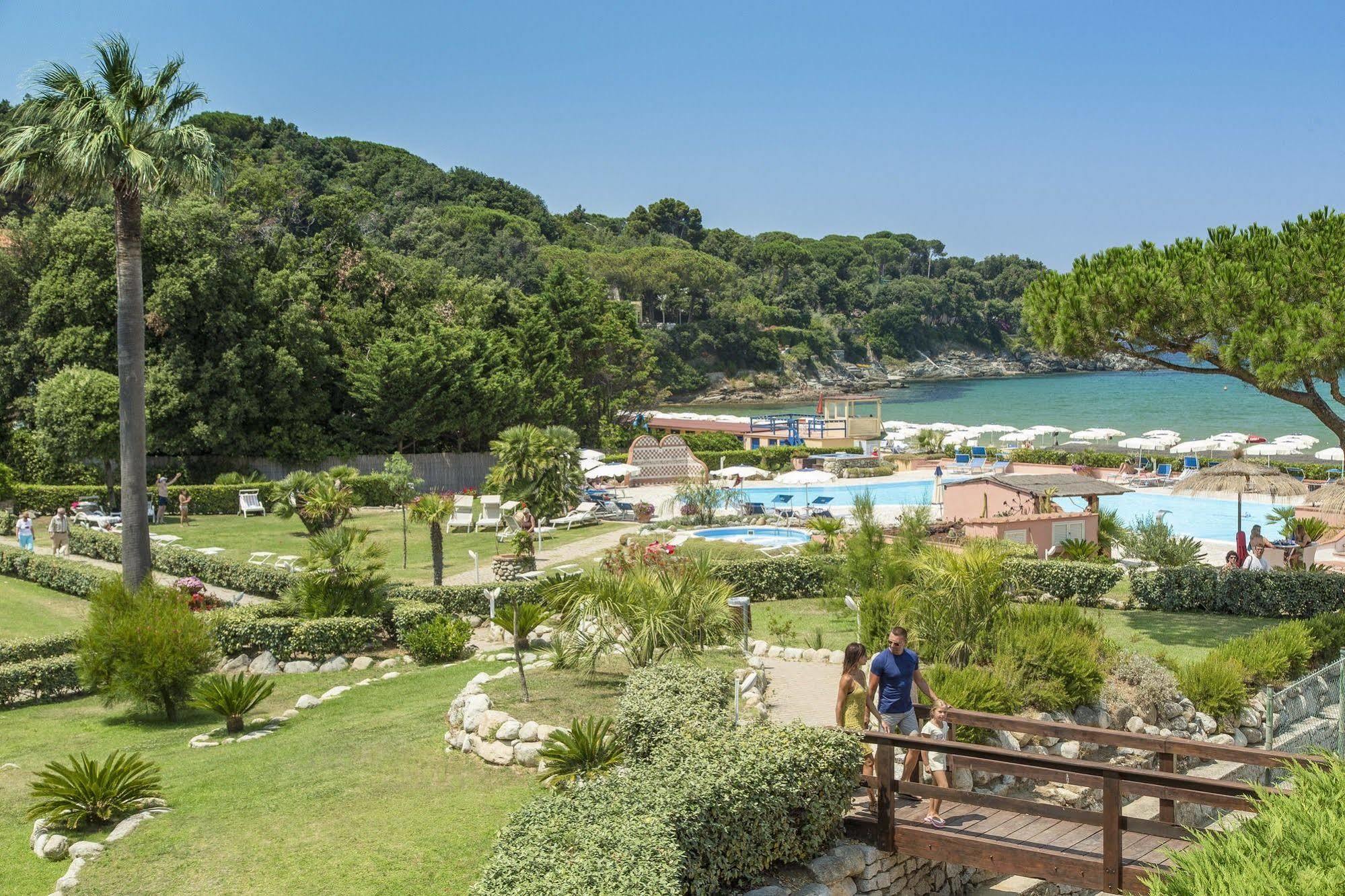 Hotel Del Golfo プロッキオ エクステリア 写真